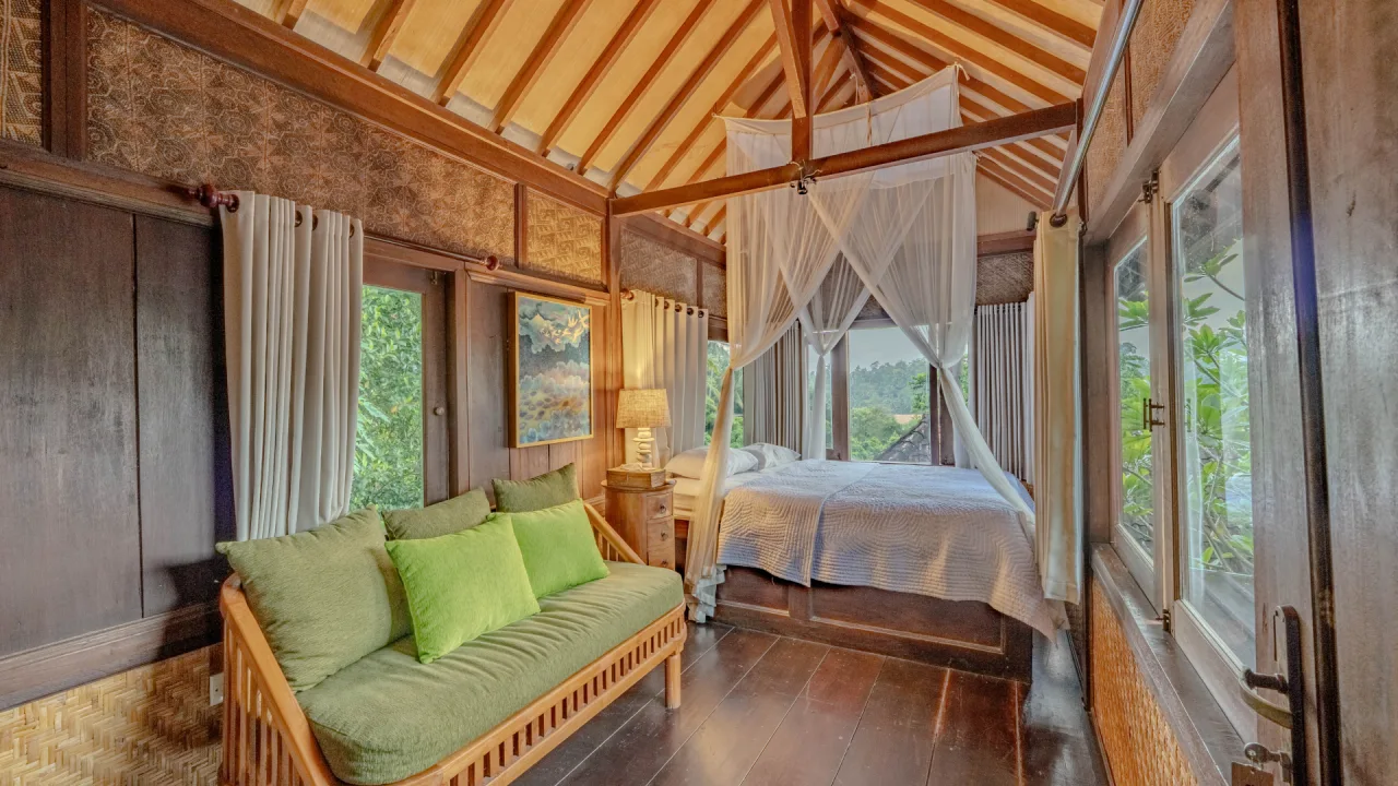 Room 1B view 4